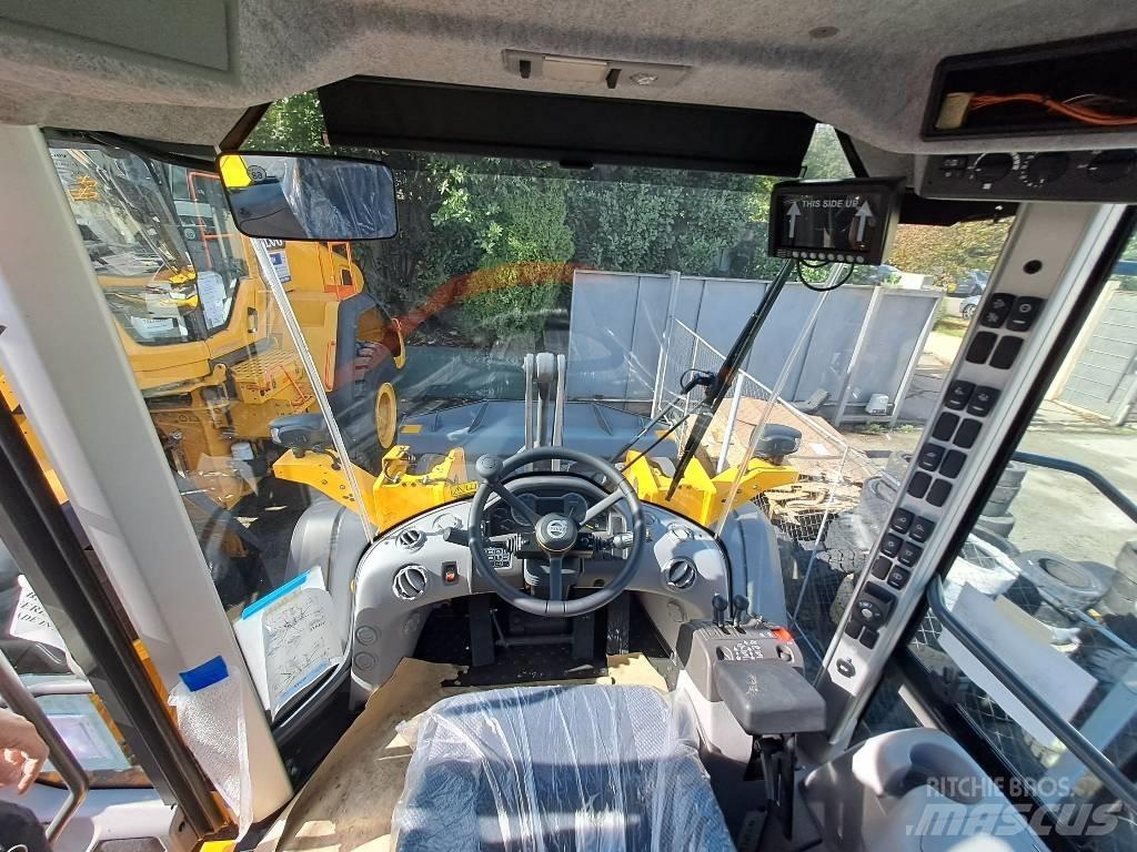 Volvo L90H Колесни товарачи