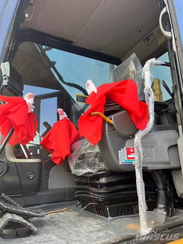 CAT 卡特320D Верижен екскаватор