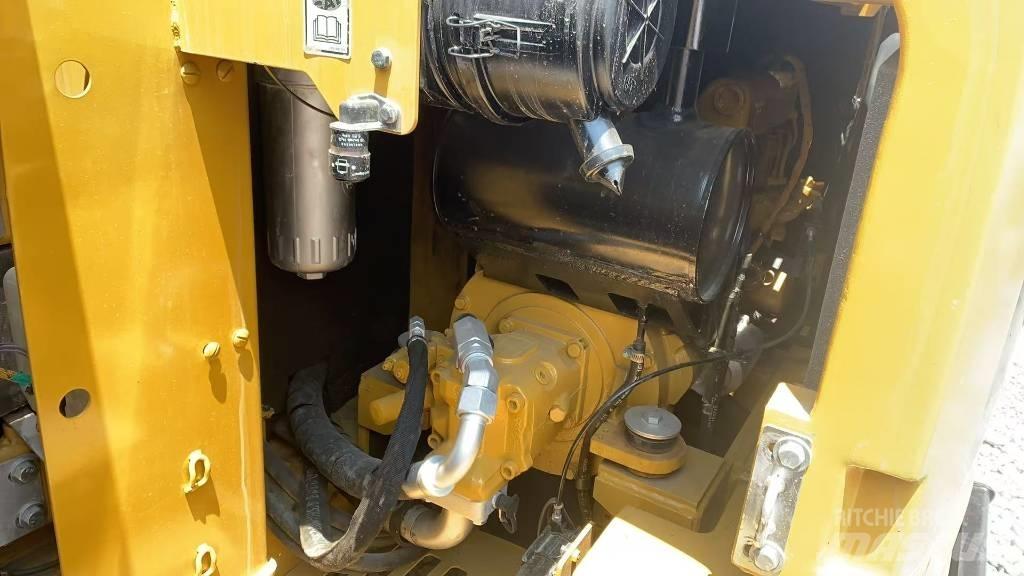 CAT 306 Верижен екскаватор