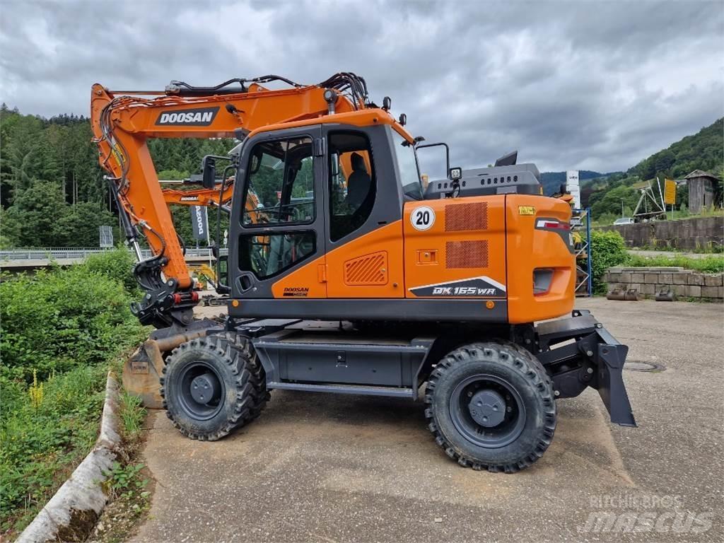 Doosan DX165WR-7 Колесни екскаватори