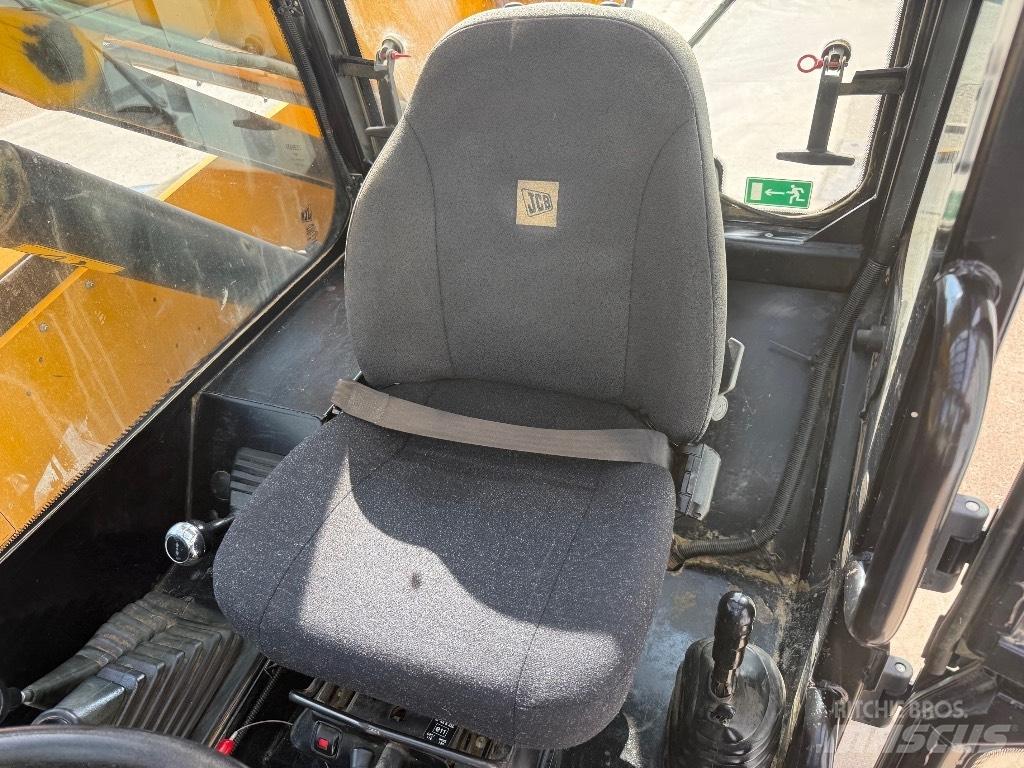 JCB 535-95 Телескопични товарачи
