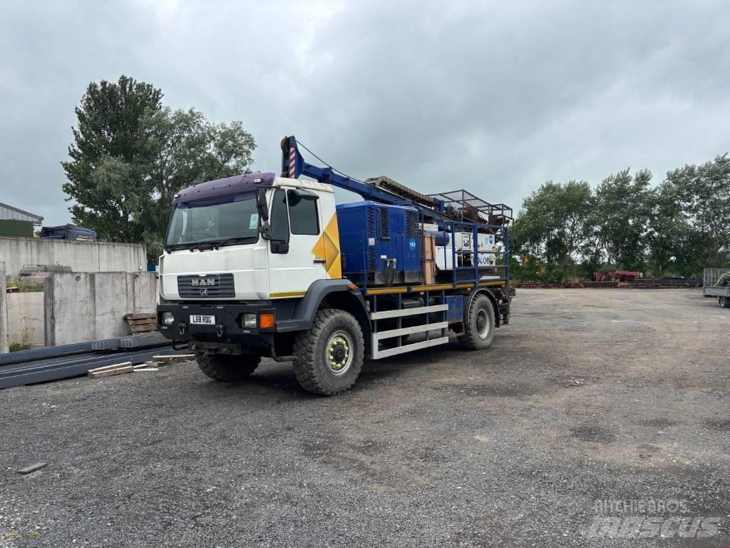 Boart Longyear DB520 Камиони с подвижни сондажни кули