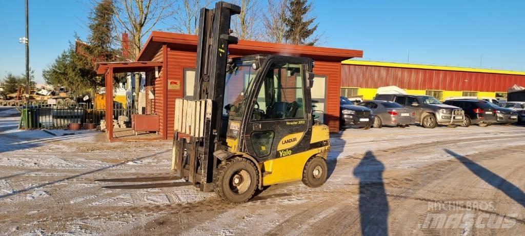 Yale GLP030VX Камиони с АГУ