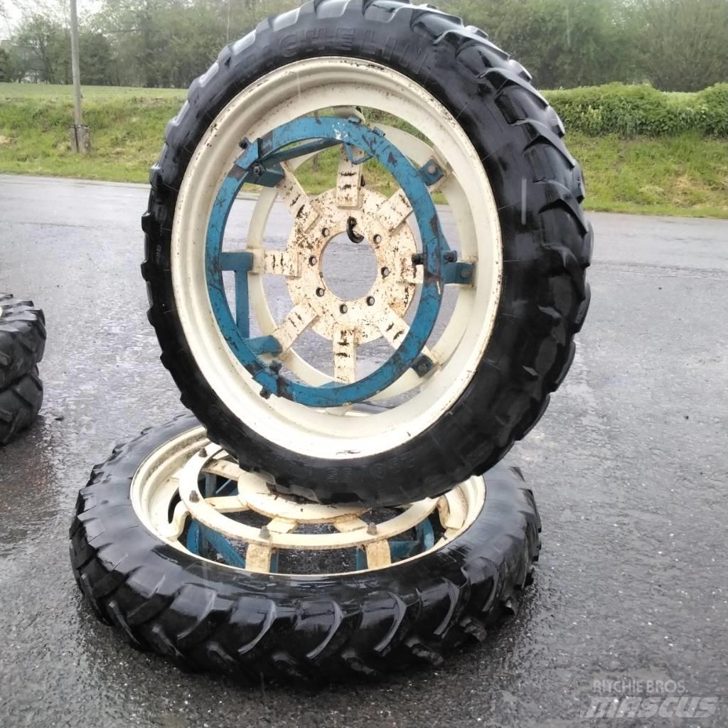 Michelin 230/95R44 Колелета/Гуми