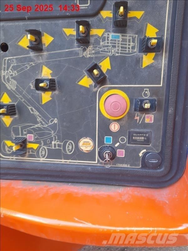JLG 1250 AJP Съчленени стрелови подемници