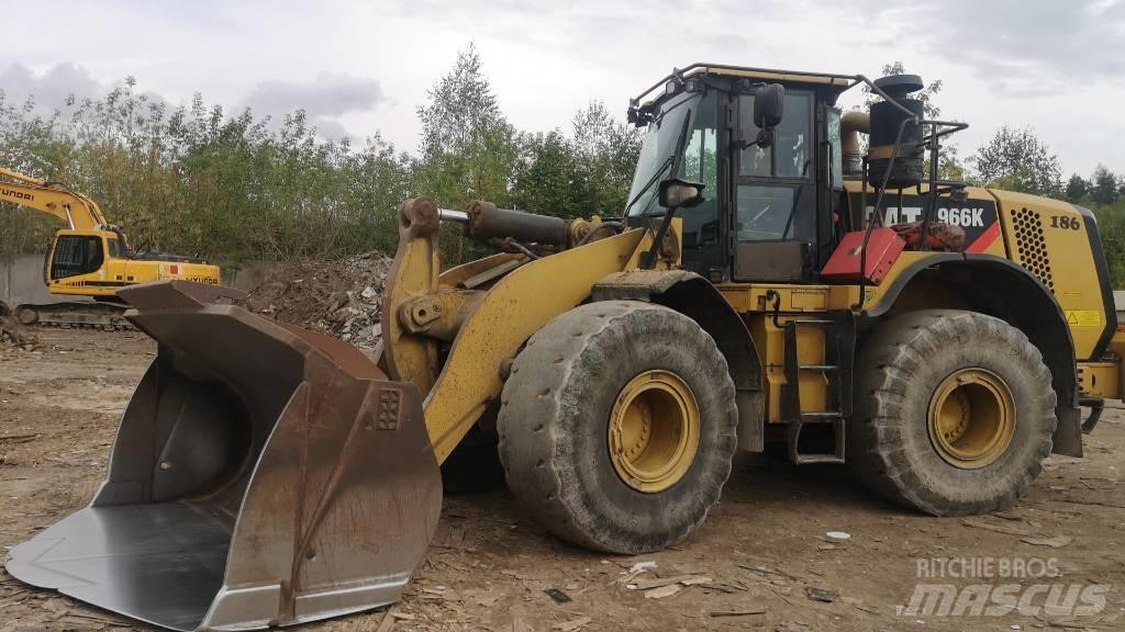 CAT 966 K Колесни товарачи