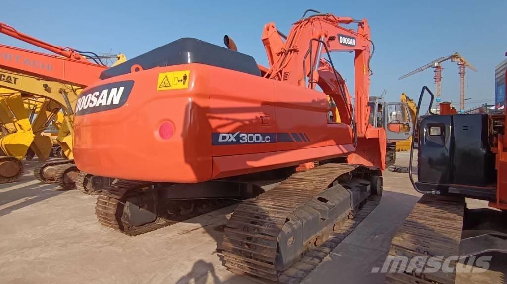 Doosan DX 300 LC Верижен екскаватор