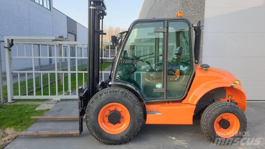 Ausa C 250 H X4 Дизелови камиони