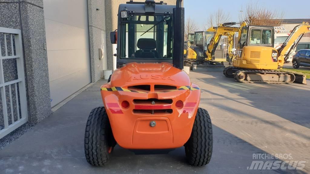 Ausa C 250 H X4 Дизелови камиони
