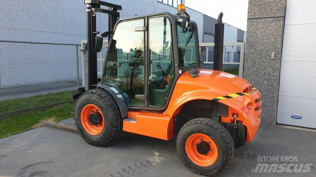 Ausa C 250 H X4 Дизелови камиони