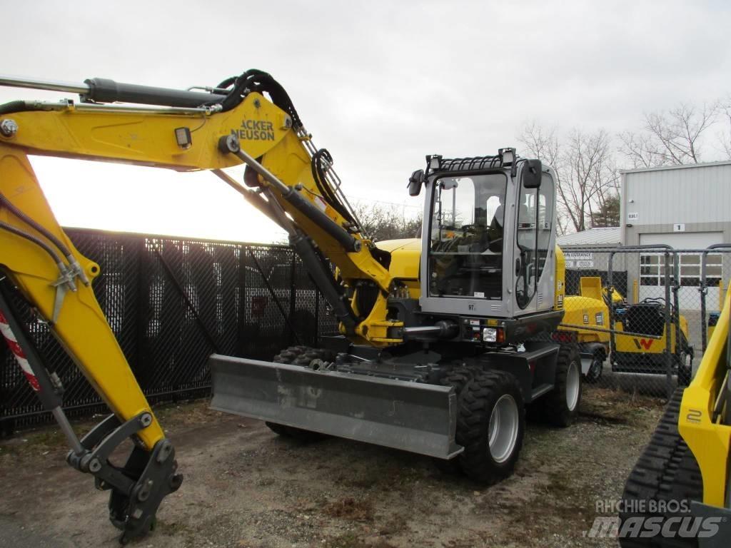 Wacker Neuson EW 100 Колесни екскаватори