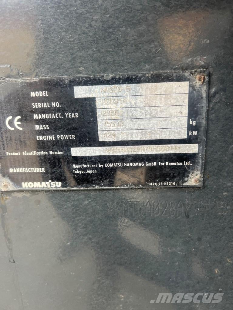 Komatsu WA 320-5 Колесни товарачи