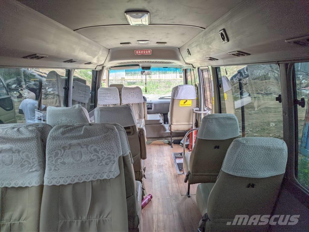 Toyota Coaster Bus Мини бусове