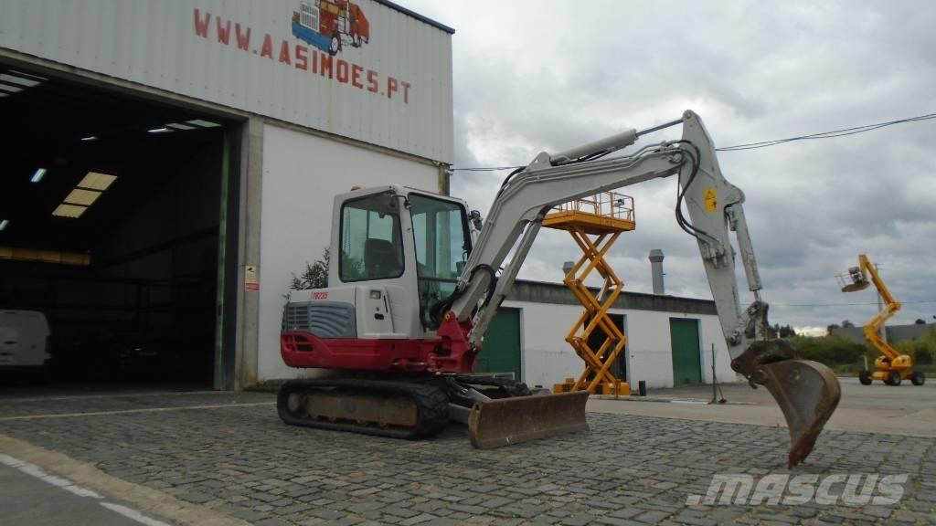 Takeuchi TB 235 Мини екскаватори < 7 т