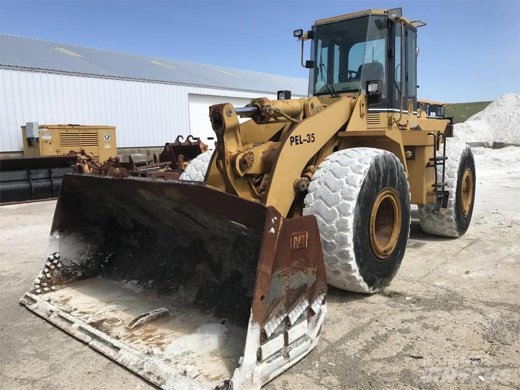 CAT 960 F Колесни товарачи
