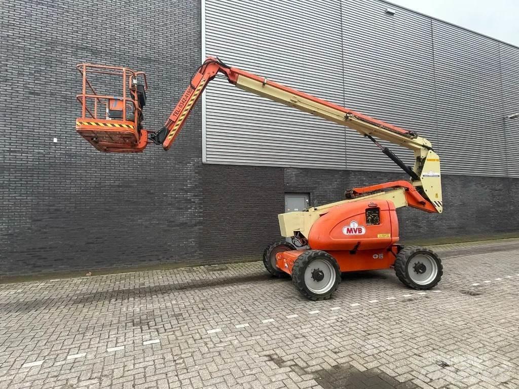 JLG 600AJ Телескопични повдигачи
