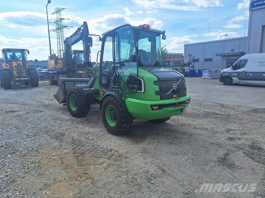Volvo JL25H ELECTRIC Колесни товарачи