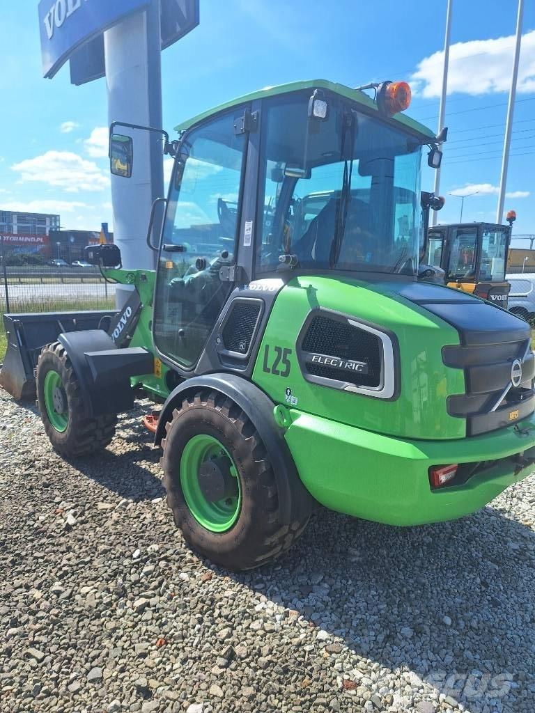 Volvo JL25H ELECTRIC Колесни товарачи