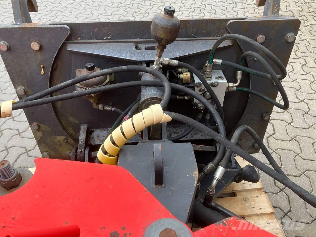 Mählers 320 Снегоутъпкващи машини