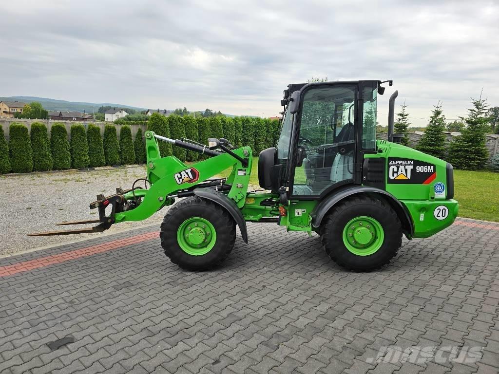 CAT 906 M Колесни товарачи