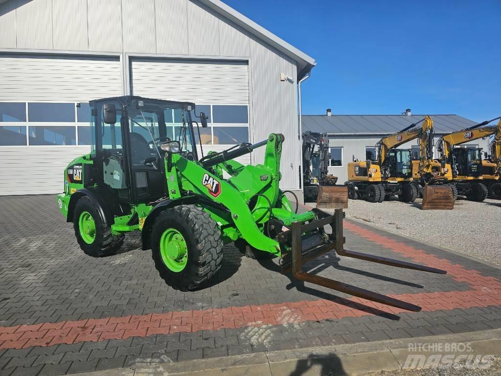 CAT 906 M Колесни товарачи