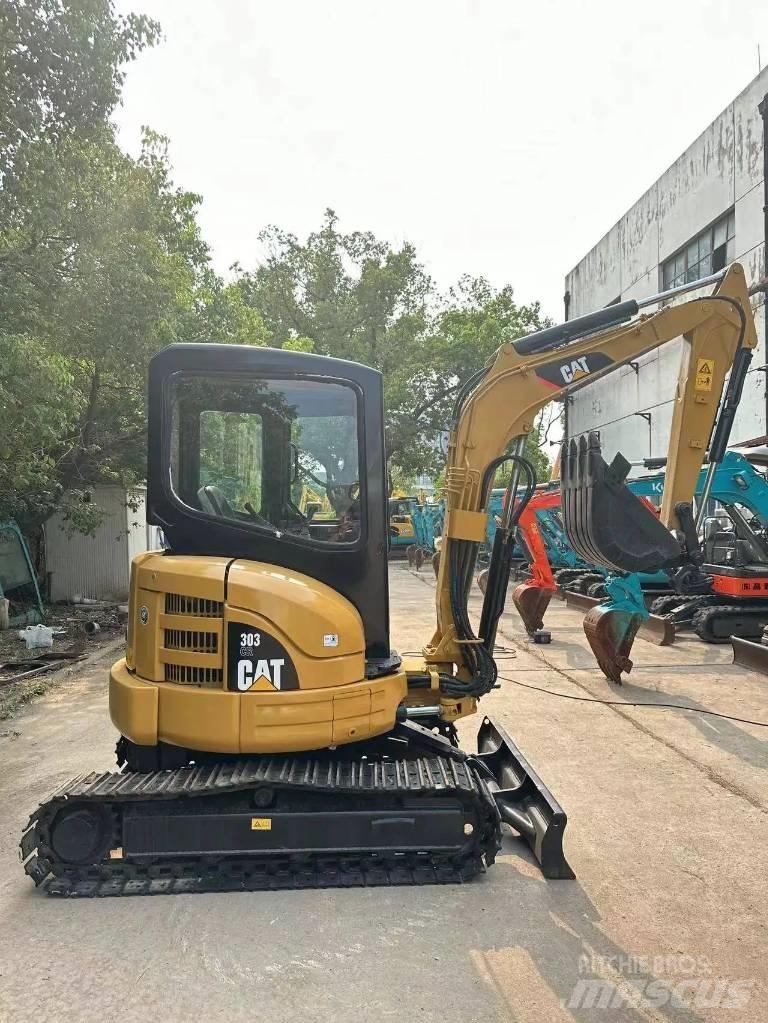 CAT 303 CR Мини екскаватори < 7 т