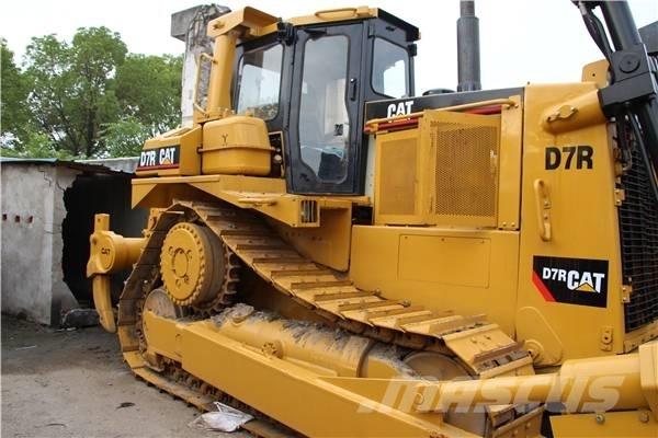 CAT D 7 R Верижни булдозери
