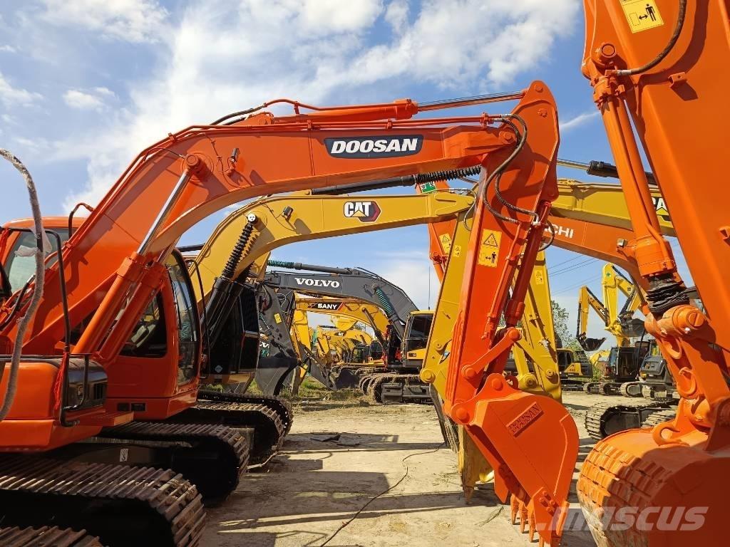 Doosan DX 150 LC Верижен екскаватор