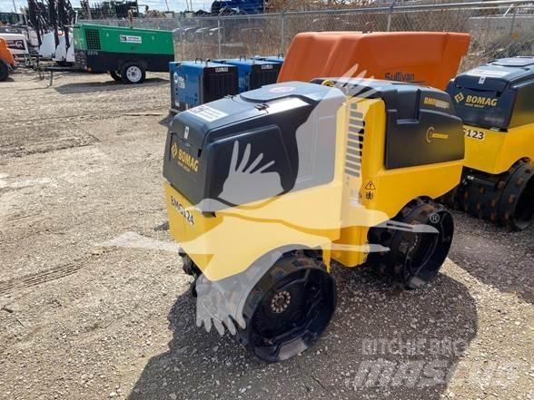 Bomag BMP8500 Теглени вибрационни валяци
