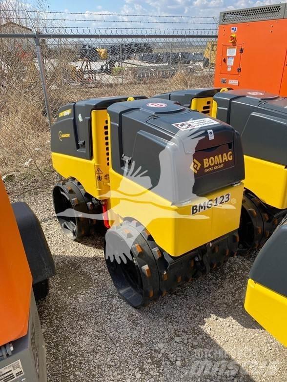 Bomag BMP8500 Теглени вибрационни валяци
