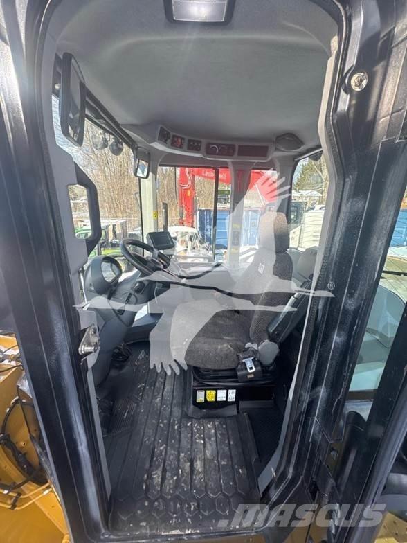 CAT 938M Колесни товарачи