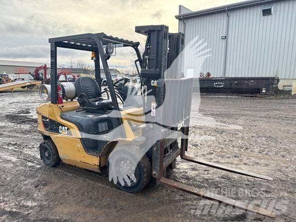 CAT P5000 Дизелови камиони