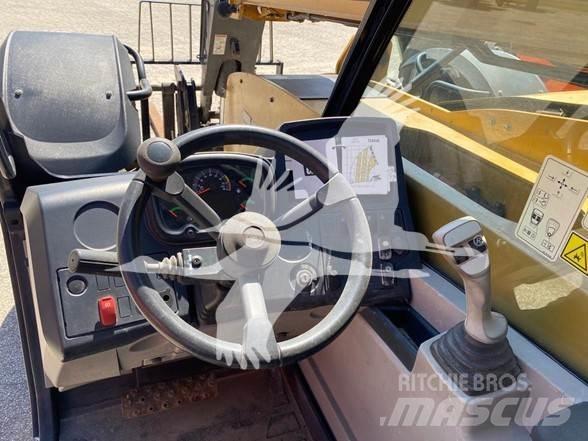 CAT TL943D Телескопични товарачи