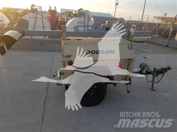Doosan LS Осветителни кули
