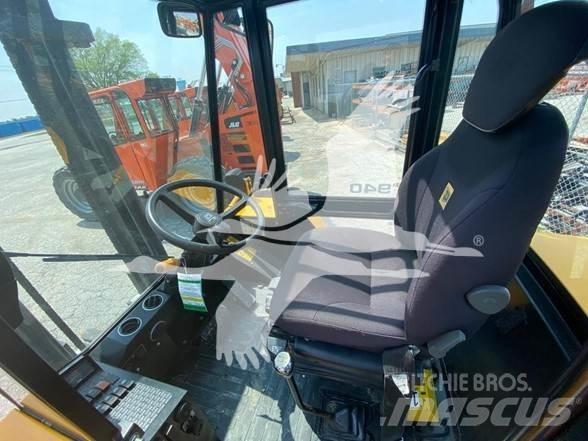 JCB 940 Камиони за херавни местности