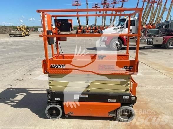 JLG 1932R Ножични работни платформи