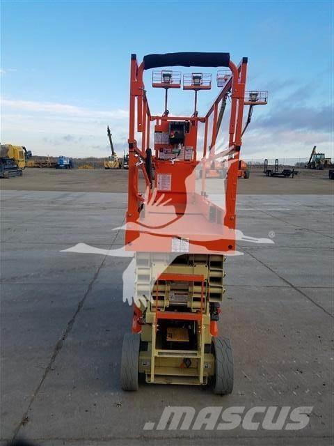 JLG 2632ES Ножични работни платформи