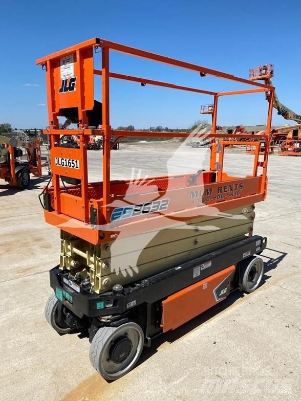 JLG 2632ES Ножични работни платформи