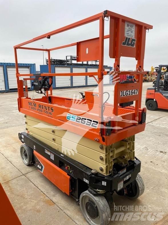 JLG 2632ES Ножични работни платформи
