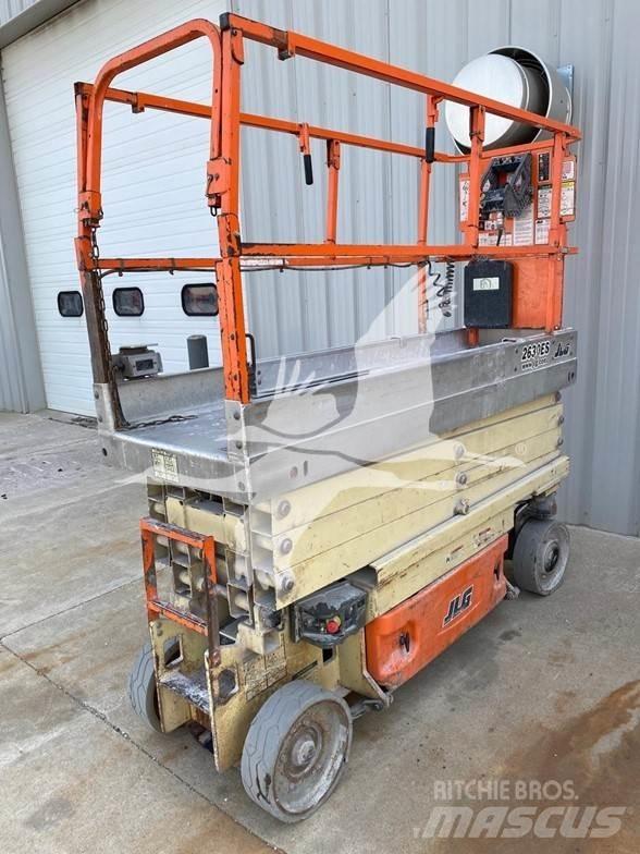 JLG 2632ES Ножични работни платформи