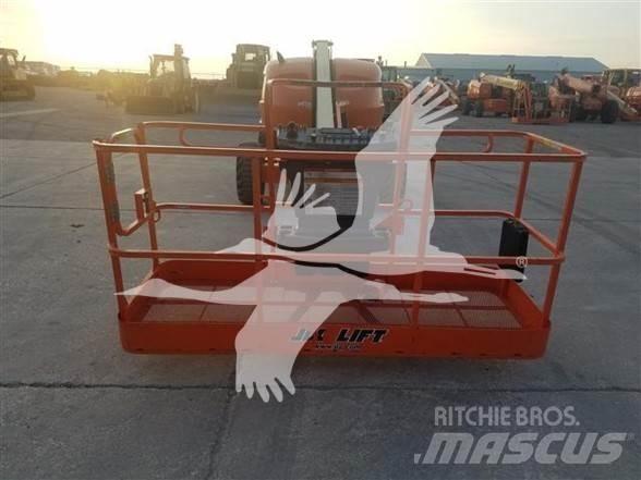 JLG 400S Телескопични повдигачи
