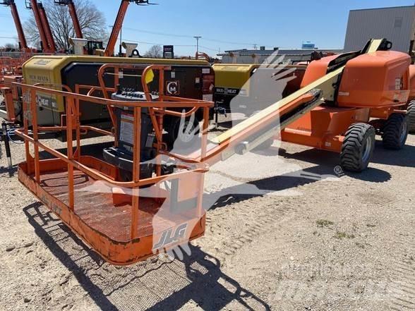 JLG 400S Телескопични повдигачи
