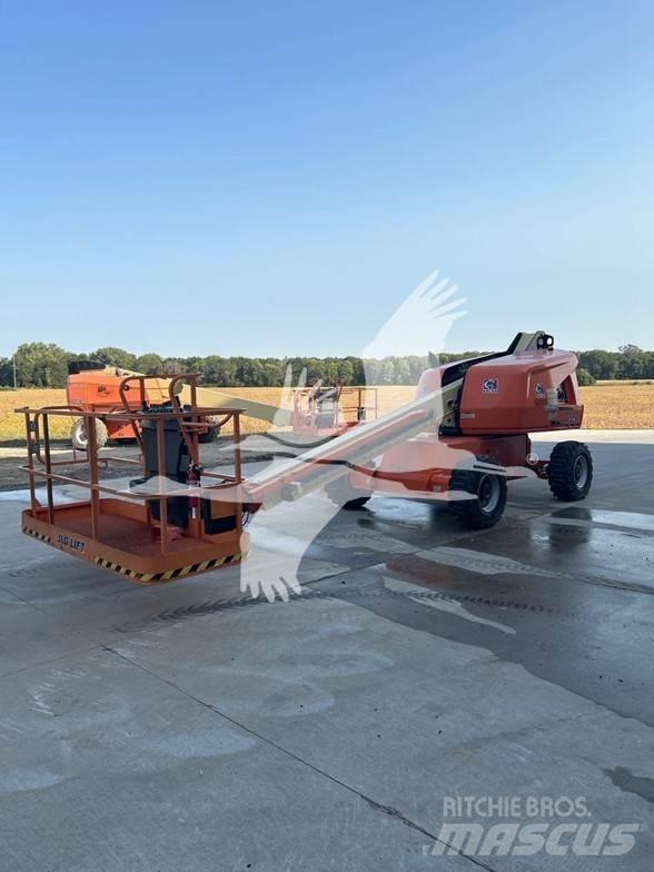 JLG 400S Телескопични повдигачи
