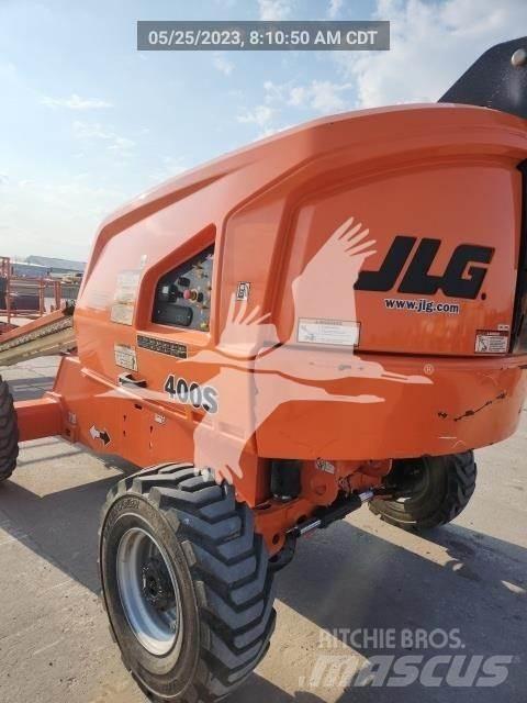 JLG 400S Телескопични повдигачи
