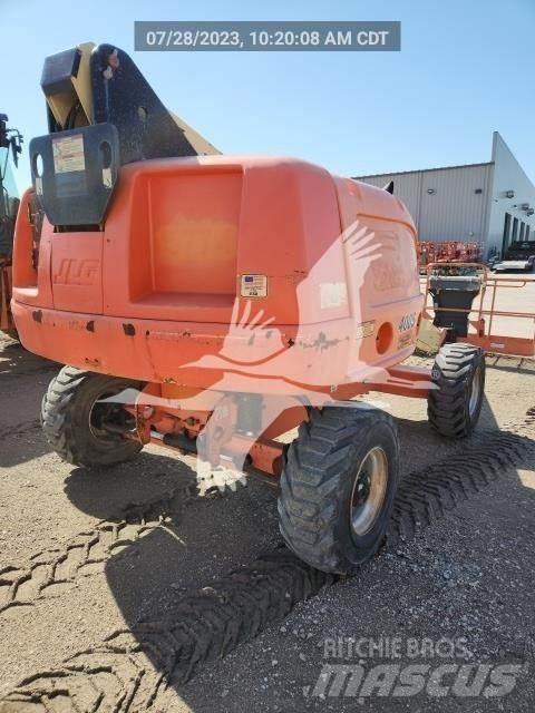 JLG 400S Телескопични повдигачи
