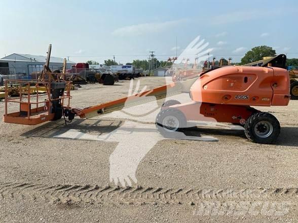 JLG 400S Телескопични повдигачи
