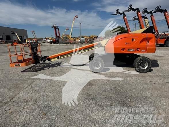 JLG 400S Телескопични повдигачи
