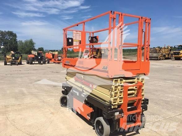 JLG 4045R Ножични работни платформи
