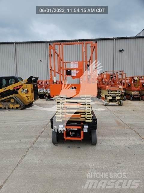 JLG 4045R Ножични работни платформи