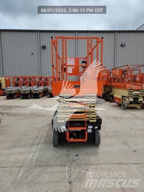 JLG 4045R Ножични работни платформи